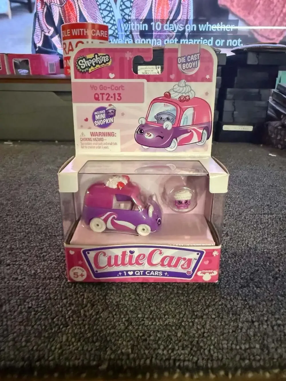 Shopkins Cutie Cars Yo Go-Cart QT2-13 Series 2 Die Cast Vehicle and Mini Shopkin